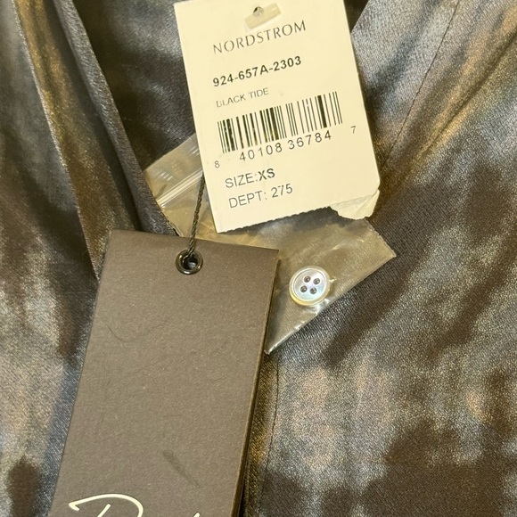 Rails Black Tide Stylish Black and Gray Women's Top NEW - Picture 4 of 8